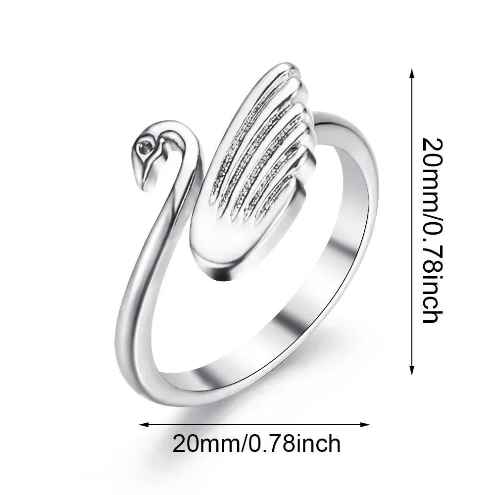 1Pc DIY Multi Style Ring Knitting Loop Crochet Tool Fish Knitting Ring Finger Wear Thimble Yarn Adjustable Open Fingering Tools