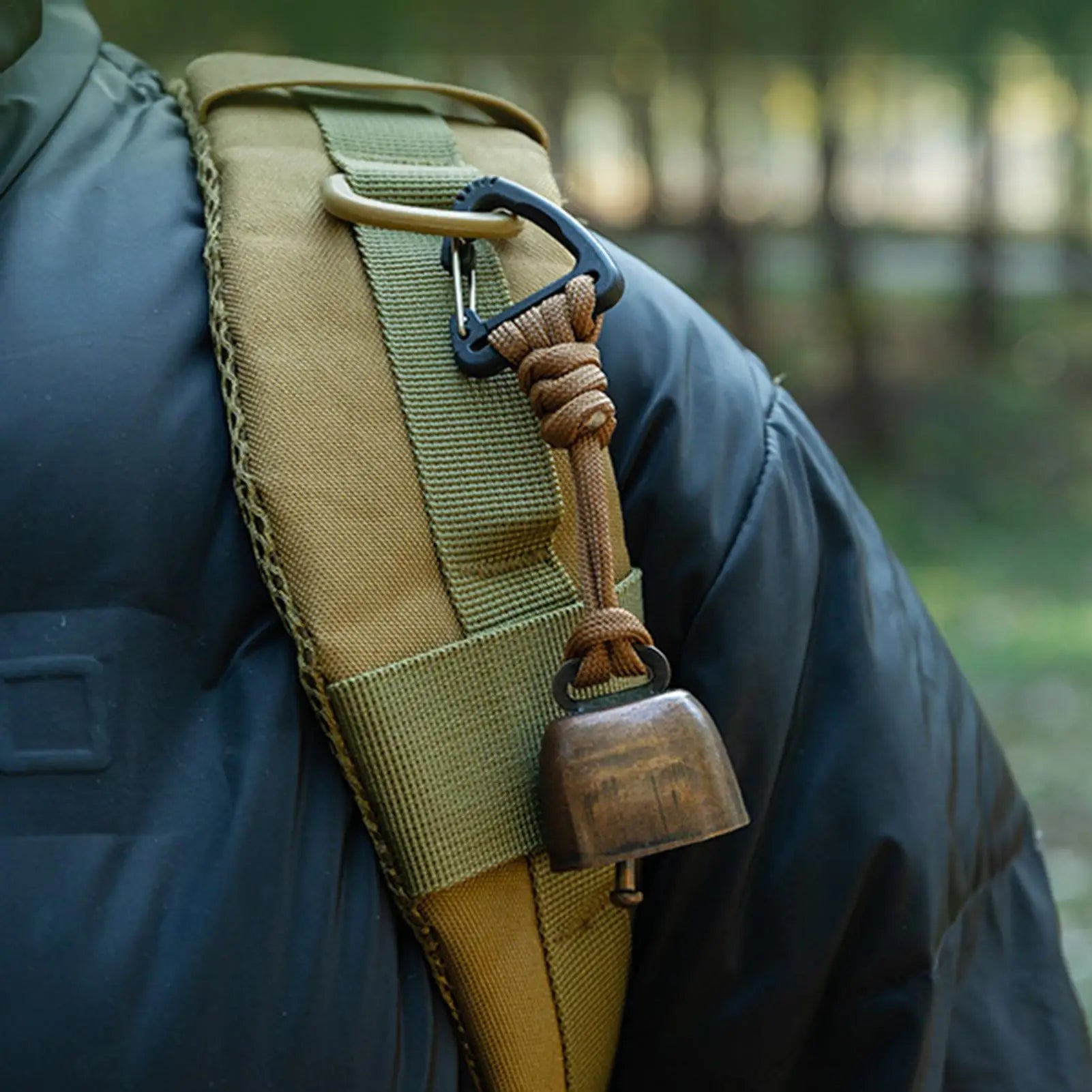Bear Safety Bell with Carabiner, Anti-Lost Wildlife Alert Hiking Accessories for Outdoor Camping hikking Backpacking